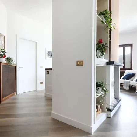 Perry's * Pognana Lario